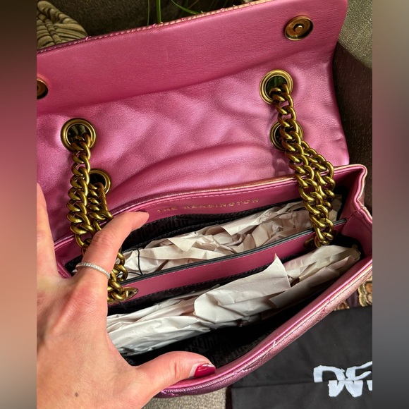 Authentic KURT GEIGER LONDON Quilted 2 tone leather convertible Crosby/shoulder - Picture 14 of 16